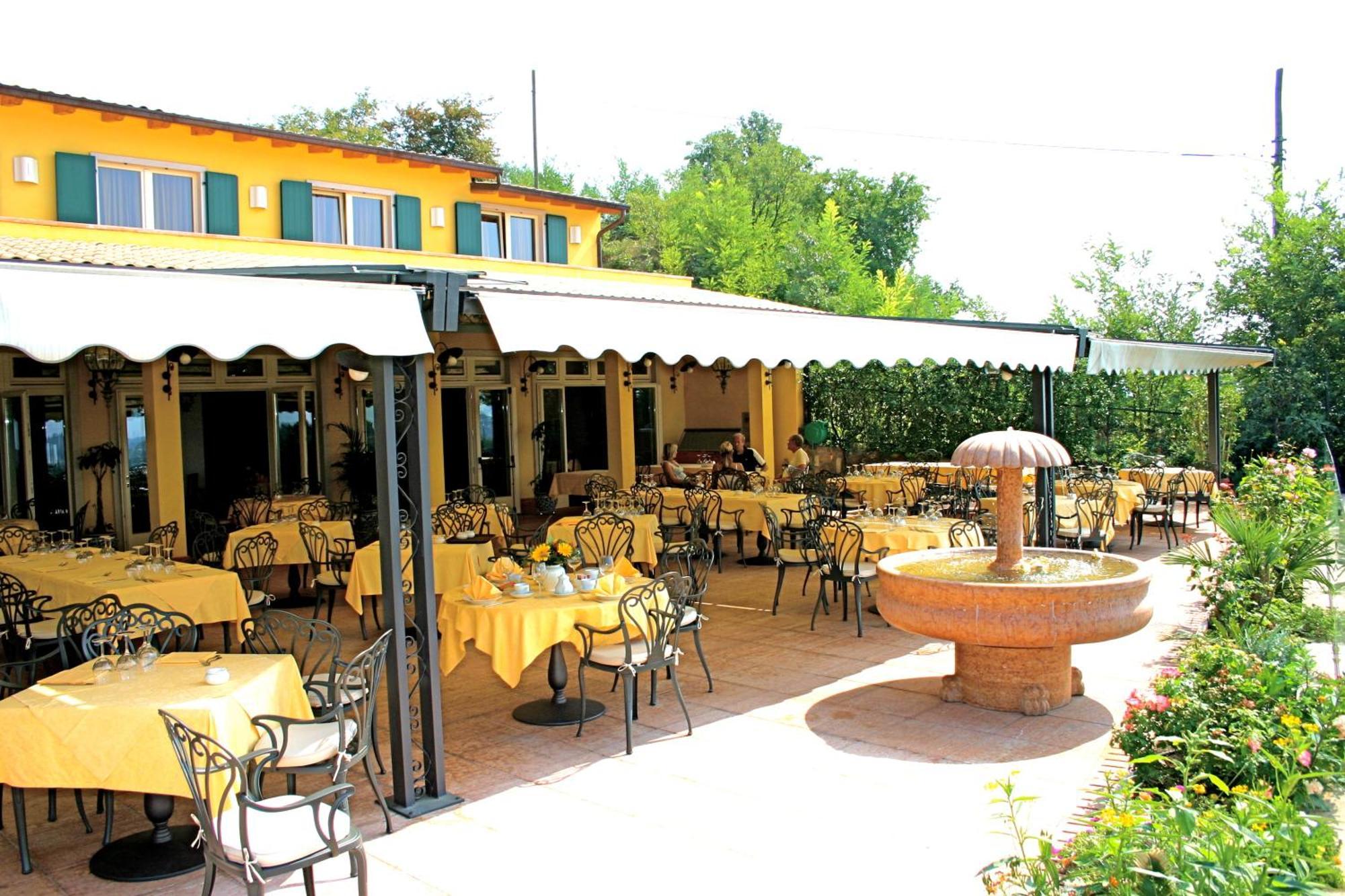 Hotel La Dolce Vita كافايون فيرونيسي المظهر الخارجي الصورة