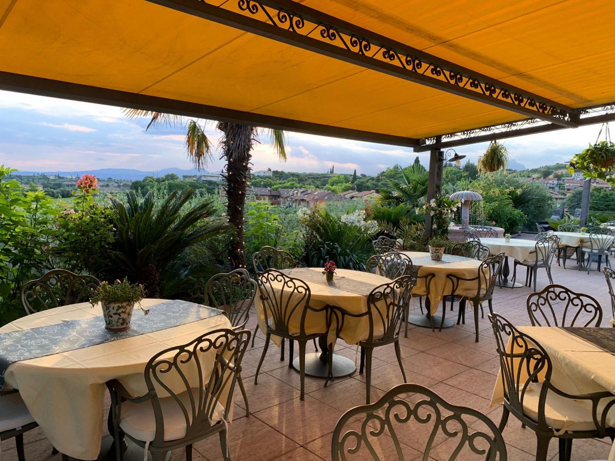 Hotel La Dolce Vita كافايون فيرونيسي المظهر الخارجي الصورة