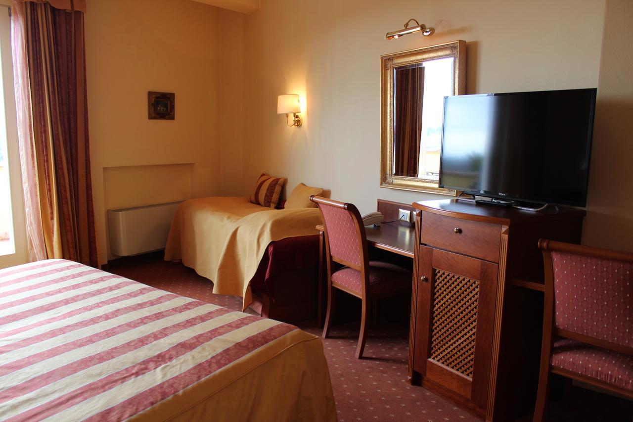 Hotel La Dolce Vita كافايون فيرونيسي المظهر الخارجي الصورة